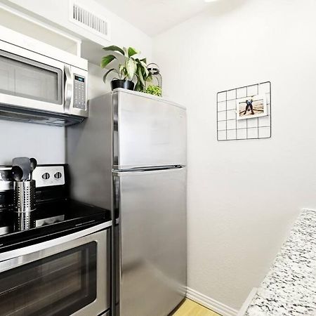 Dwell By Design & Arboretum Tickets Included Dallas Ngoại thất bức ảnh
