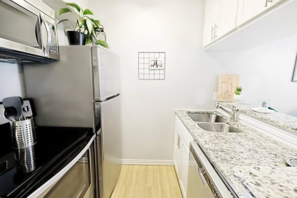 Dwell By Design & Arboretum Tickets Included Dallas Ngoại thất bức ảnh