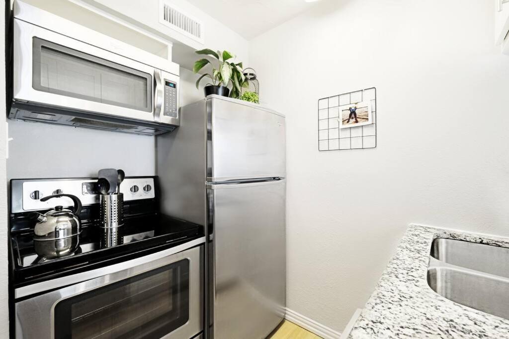 Dwell By Design & Arboretum Tickets Included Dallas Ngoại thất bức ảnh